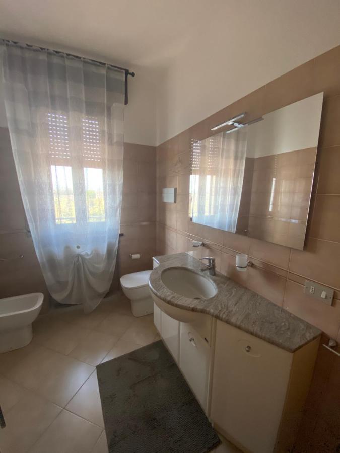 Casa Luigi - Appartamenti A ペスキエーラ・デル・ガルダ 部屋 写真